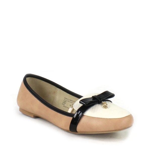 

Flat en Bloques de color y Detalle de Moño en color Camel Talla: 24