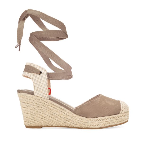 

Alpargata Con Plataforma Yute Color Nude Talla: 24.5