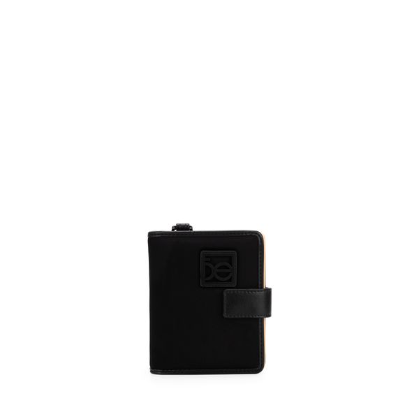 

Cartera Porta Pasaporte Con Maneral Color Negro Talla: Unico